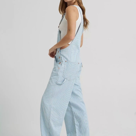 Wrangler-Lainey Wilson Striped Overalls- Women's SZ L NWT - Picture 10 of 11